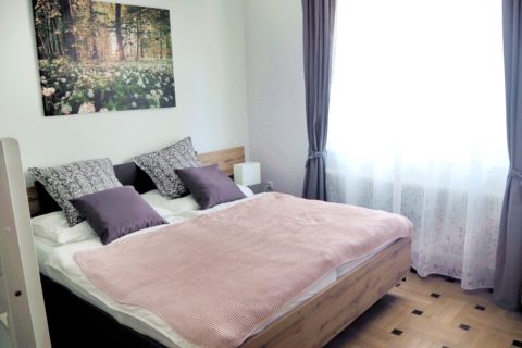 Schlafzimmer 2a